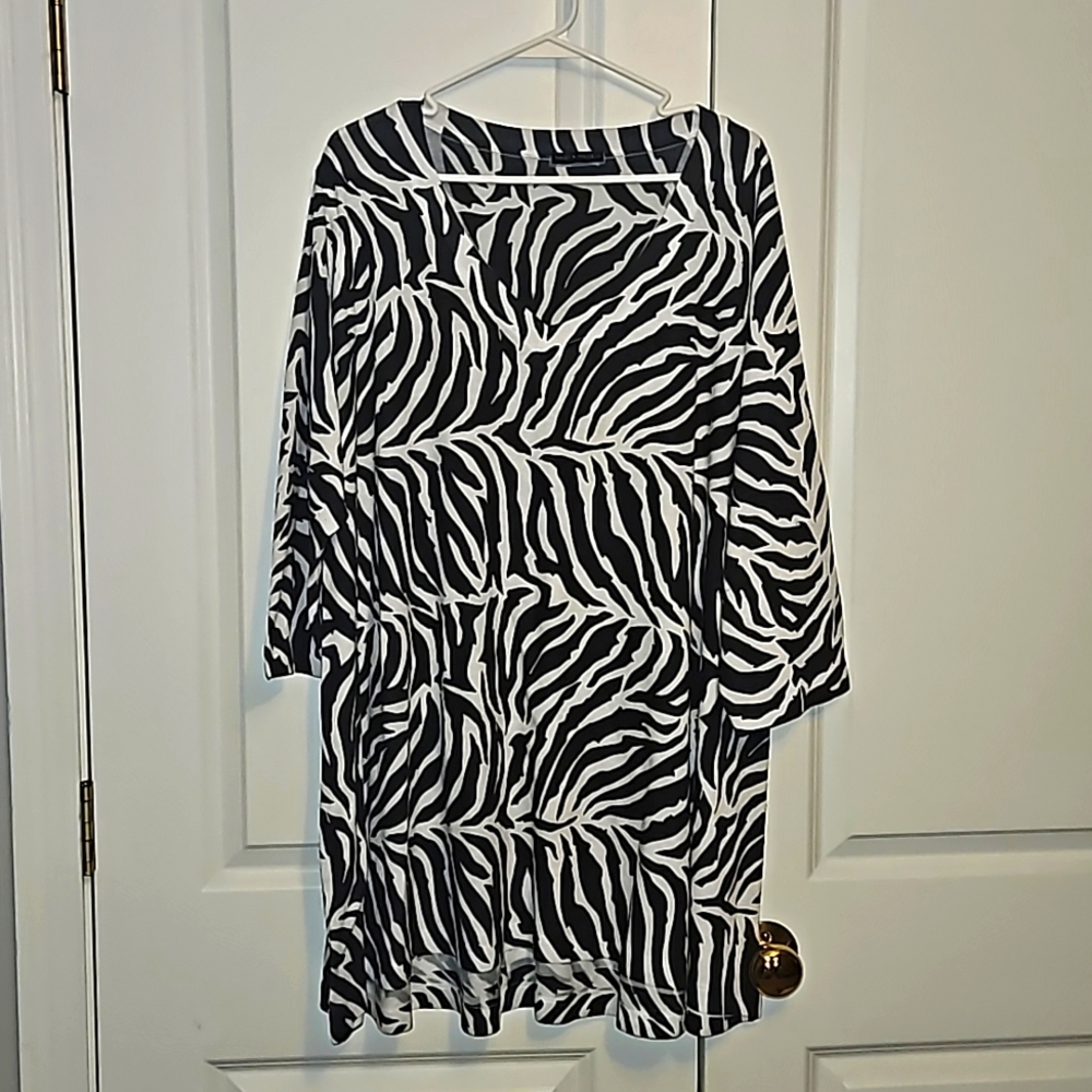 Zebra print tunic sz 3x EUC